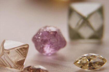 Botswana intent on selling more diamonds without De Beers